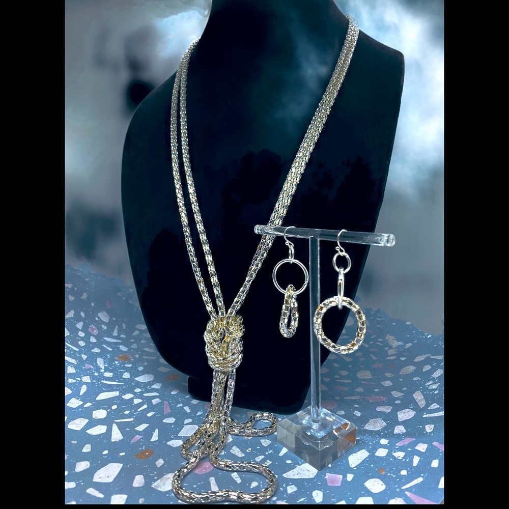 Knotted Silver Tone Mesh Rope w/Matching Earrings